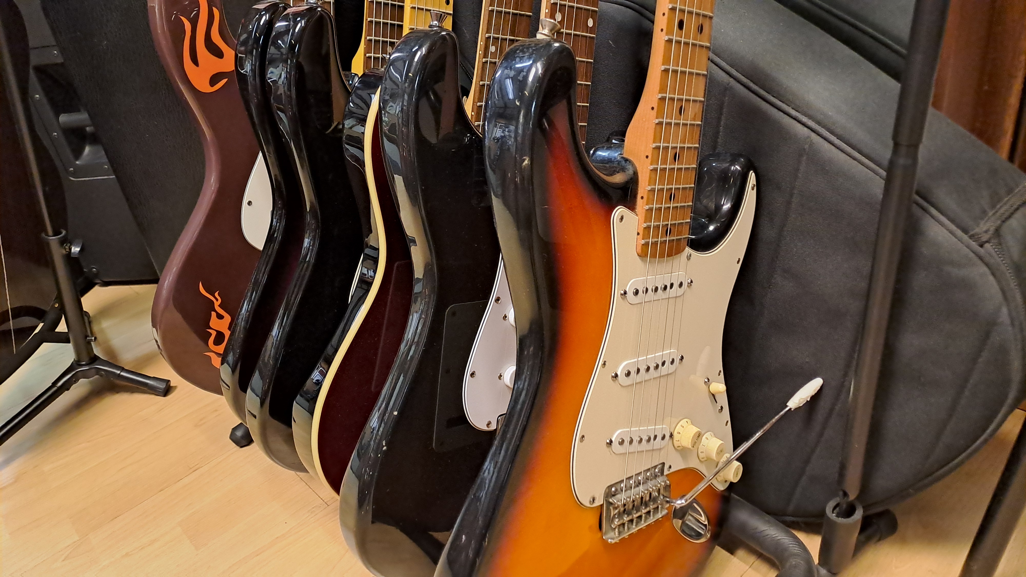 Weiteres Bild von Elektrogitarren